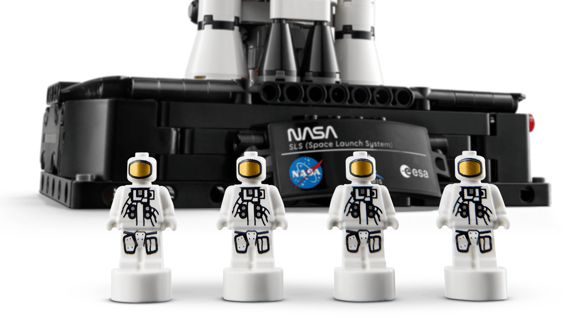LEGO TECHNIC - NASA Artemis Space Launcher 42221
