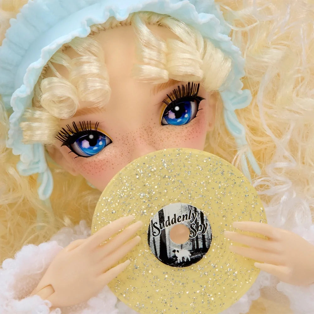 Mirror Mi Shai Meadows Fashion Doll