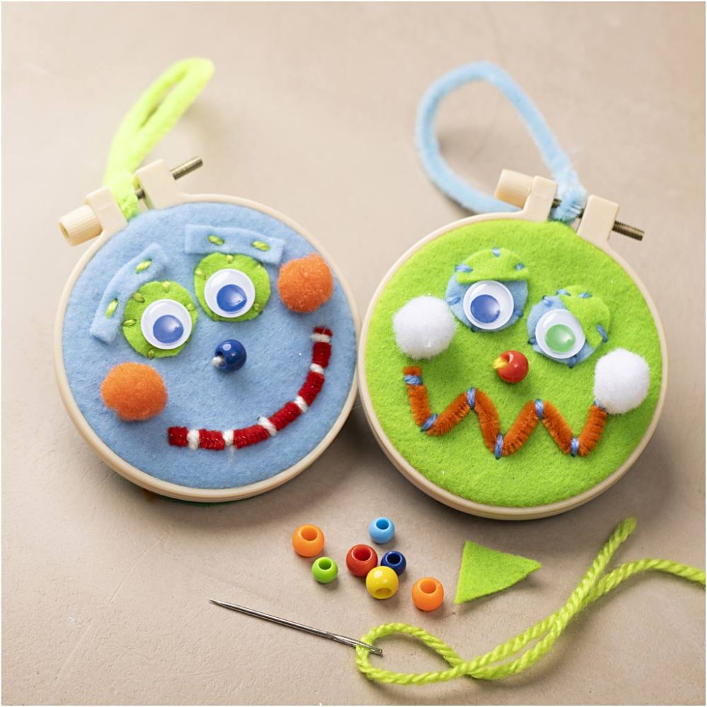 Mini Craft Kit Embroidery Faces
