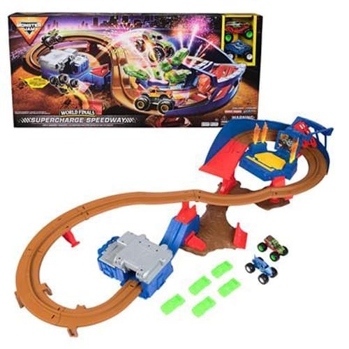 Monster Jam 1:64 Teanndáileog Playset Supercharge Speedway