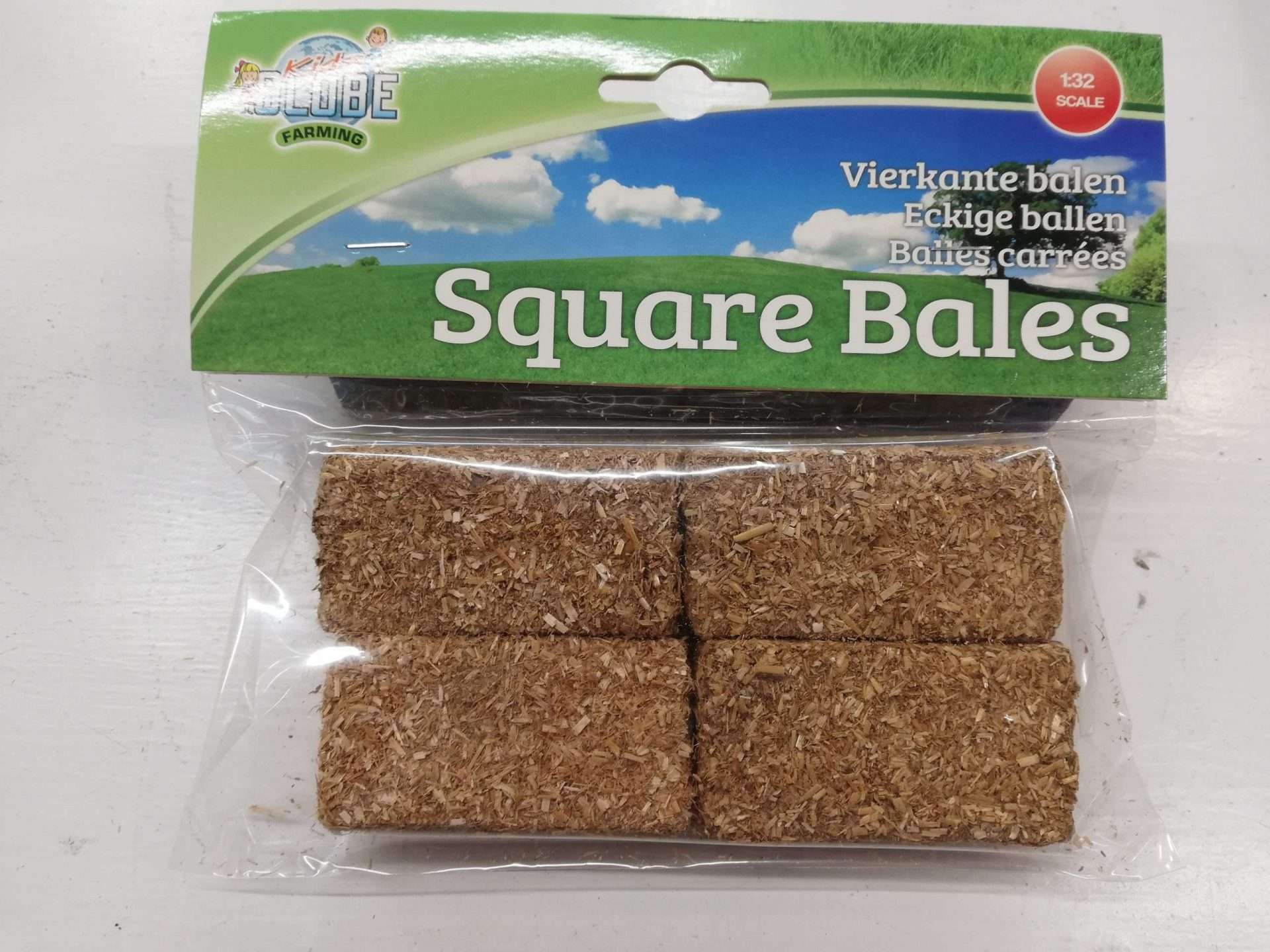 Square Bales 4pk  1:32 Scale